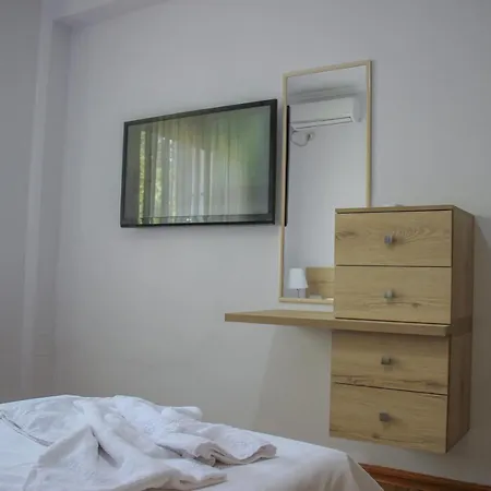 Ballo * Gjirokastër