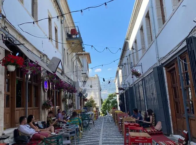 Ballo * Gjirokastër
