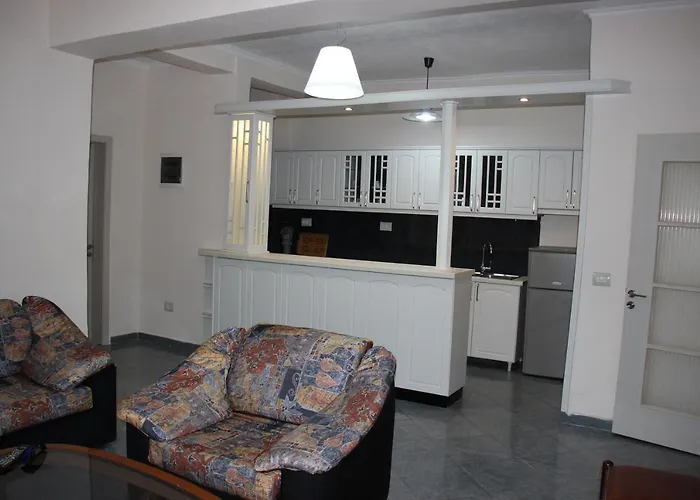 公寓 Ballo Gjirokastër